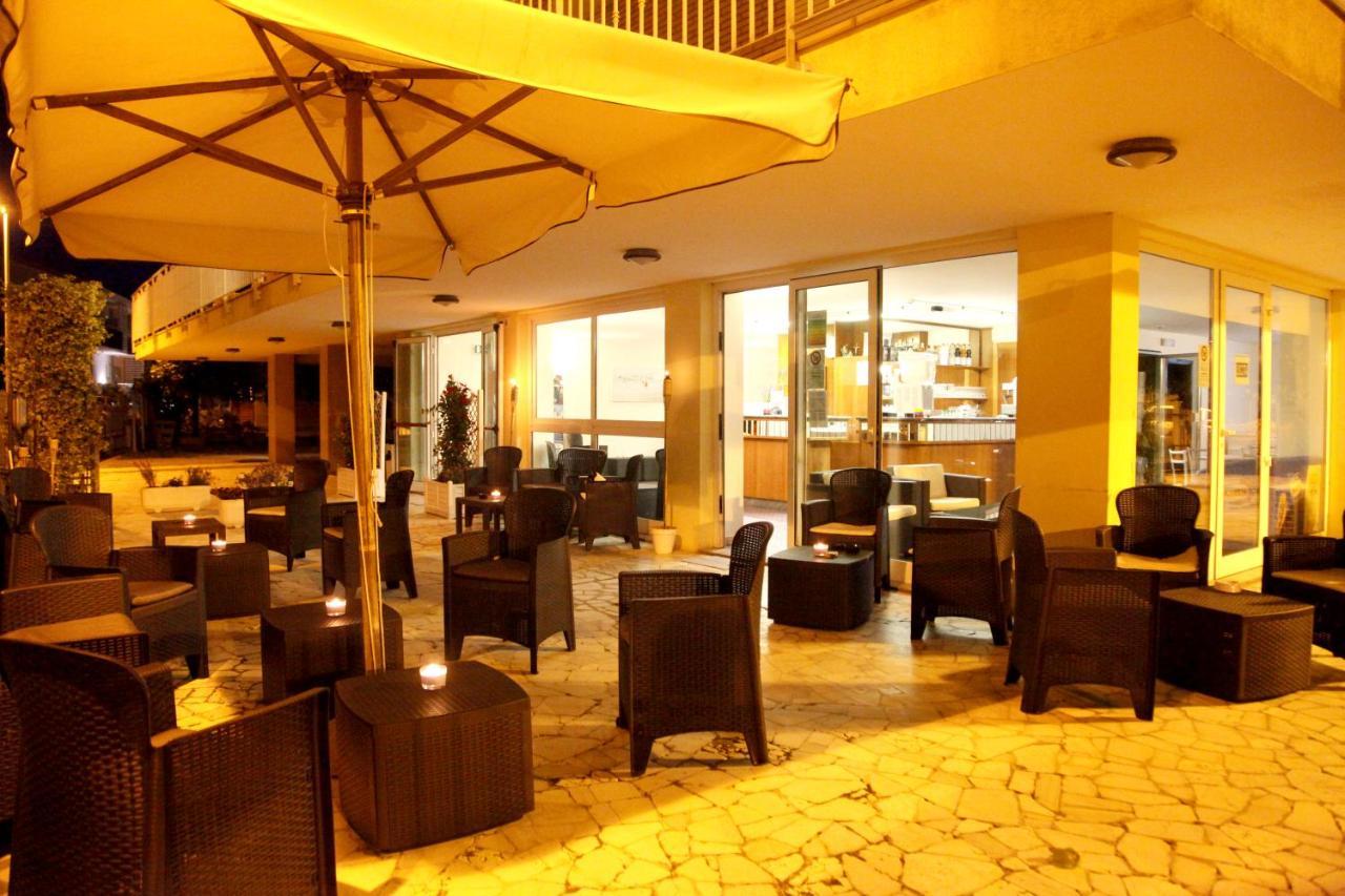 Hotel Alfa Anche In All Inclusive Rimini Esterno foto